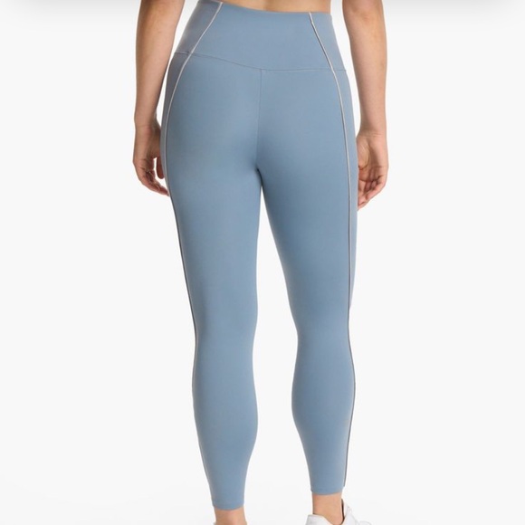 Vuori Evolve Lunar Legging size XS - Picture 2 of 7